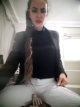 pimentinha02 online show from April 2026 03:02:02 AM