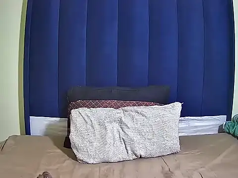 MelaniBbe online show from April 2026 05:03:01 PM