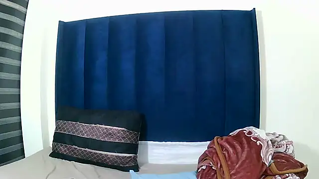 MelaniBbe online show from April 2026 06:45:01 PM