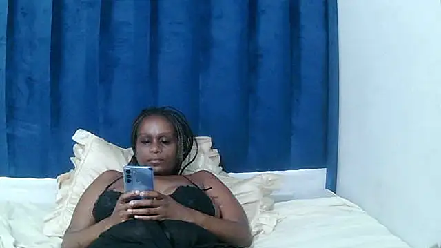 MelaniBbe online show from April 2026 06:00:02 PM