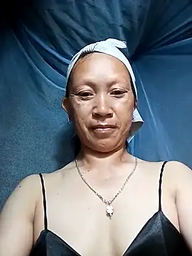 Heli pusy online show from May 2026 10:42:01 PM