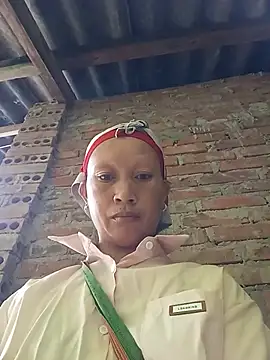 Heli pusy online show from May 2026 11:25:01 PM