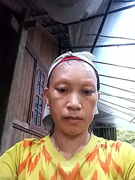 Heli pusy online show from May 2026 11:32:01 AM