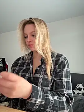 bettyloveu online show from April 2026 04:03:01 AM