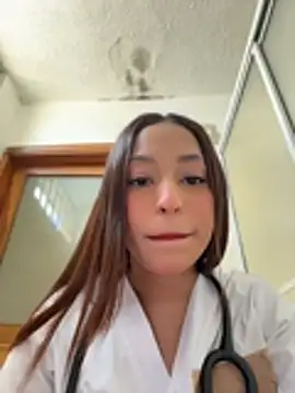 MiaCamille  online show from May 2026 06:50:02 PM
