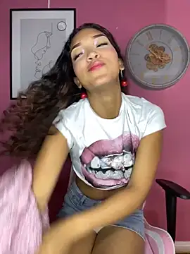 NaughtyLatinaxxx online show from April 2026 05:41:01 PM