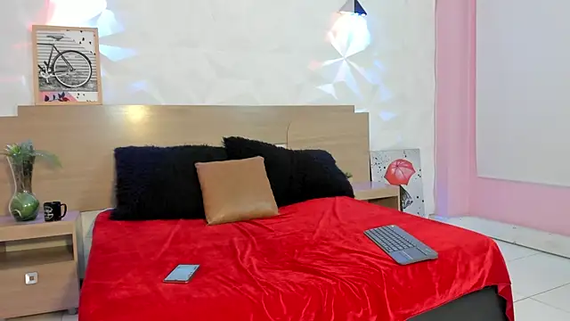 Dulce Delicius online show from April 2026 08:15:01 PM
