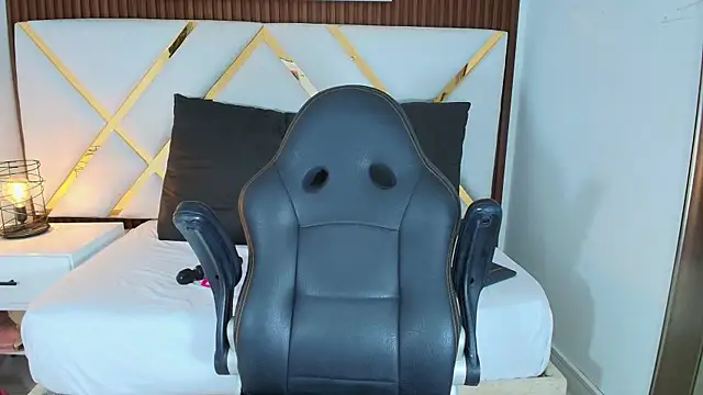 Sluttyysucker  online show from March 2026 12:16:02 PM