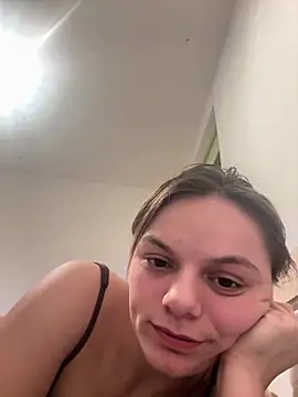 INNAKis online show from March 2026 07:52:01 PM