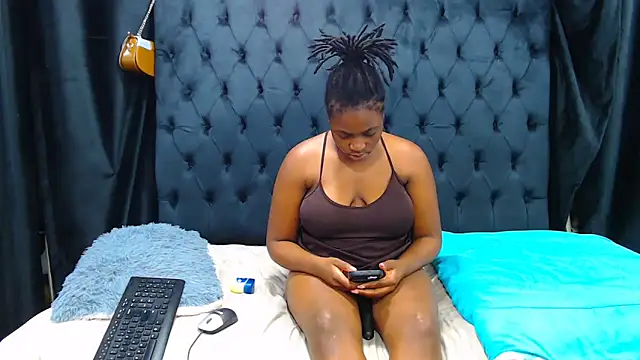 Dark Slim Thick online show from May 2026 05:33:02 PM