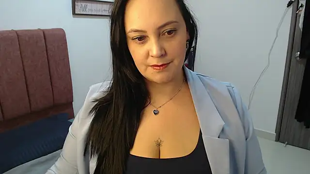 Veroniicabbw  online show from June 2026 01:33:02 PM