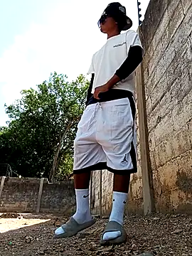 spittingpig1 online show from April 2026 02:34:01 PM