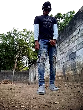 spittingpig1 online show from March 2026 11:43:02 AM