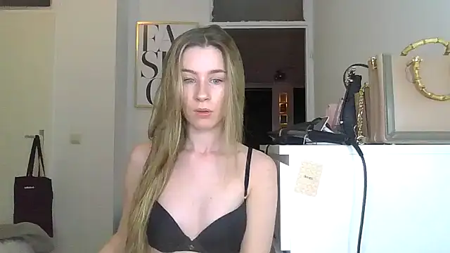 GoldenHoney online show from March 2026 07:09:01 PM