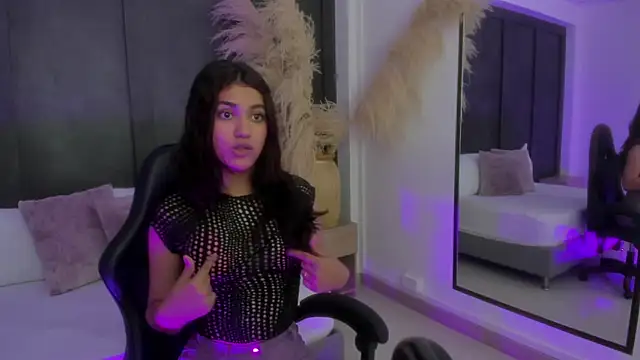 cristin collins online show from May 2026 08:57:01 PM