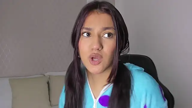 cristin collins online show from April 2026 08:11:01 PM