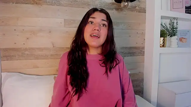 Snapshot of cristin_collins chatting on June 2026 03:28:01 AM cristin collins online show from June 2026 03:28:01 AM