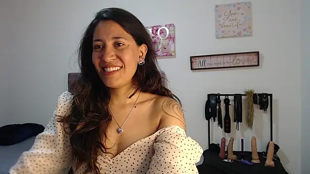 violeta scott online show from June 2026 02:33:01 PM