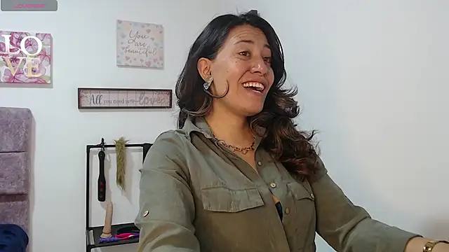 violeta scott online show from March 2026 01:33:02 PM