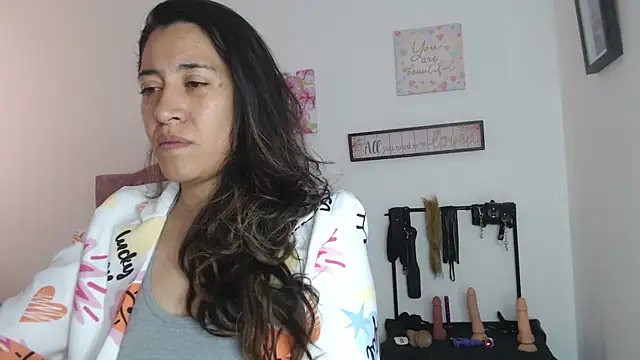 violeta scott online show from June 2026 02:06:02 PM