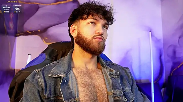 Oliver Dallas1 online show from May 2026 05:37:02 AM