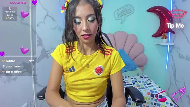 Snapshot of sandra_petite19 chatting on June 2026 09:36:02 AM sandra petite19 online show from June 2026 09:36:02 AM