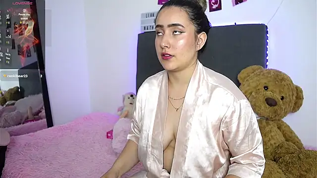 Snapshot of Nath_and_Lian chatting on March 2026 05:51:01 AM Nath and Lian online show from March 2026 05:51:01 AM