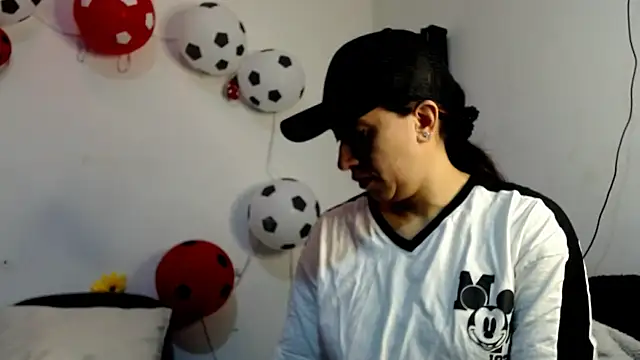 ItsAmara online show from July 2026 12:33:01 PM