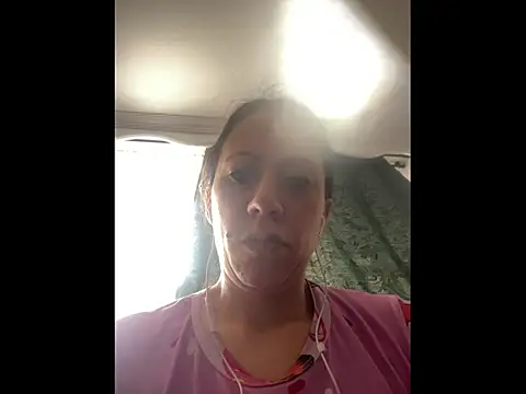ItsAmara online show from June 2026 07:19:01 PM