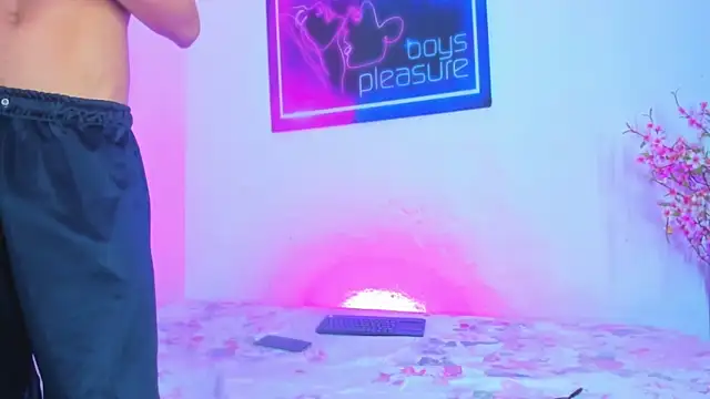 Boys xxx  online show from April 2026 06:38:02 AM