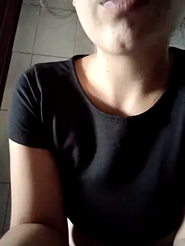 prisci1 online show from April 2026 04:33:02 PM