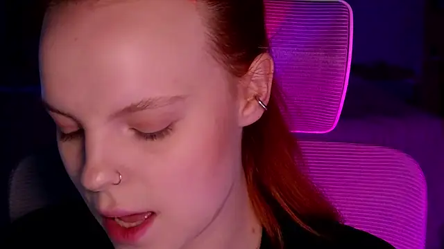 mollybossy online show from March 2026 12:12:02 AM