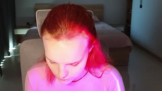 mollybossy online show from March 2026 06:44:01 AM