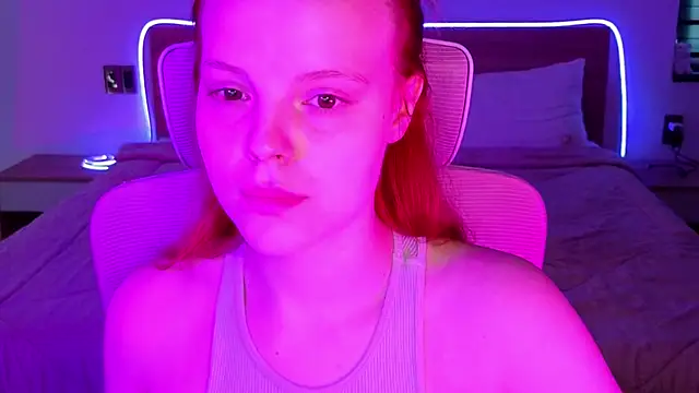 mollybossy online show from March 2026 12:01:02 AM