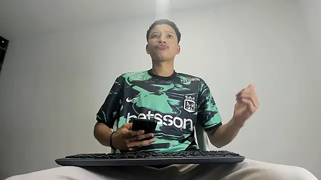 thiago bigcock 1 online show from May 2026 02:06:02 AM