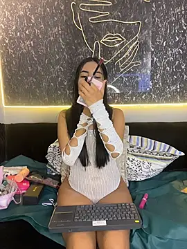 Gretel Streit online show from June 2026 03:45:02 AM