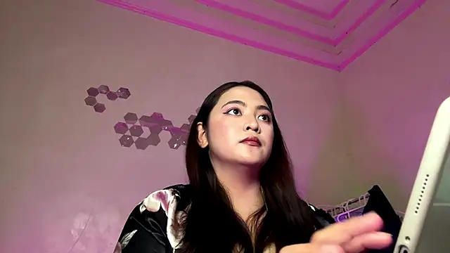 Snapshot of CorrineGrounds chatting on March 2026 02:08:01 AM CorrineGrounds online show from March 2026 02:08:01 AM