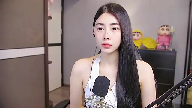 XiaoYuBao- online show from April 2026 07:12:01 AM