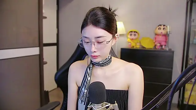 XiaoYuBao- online show from July 2026 06:15:02 PM