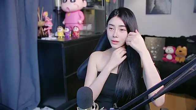 XiaoYuBao- online show from April 2026 02:18:01 AM