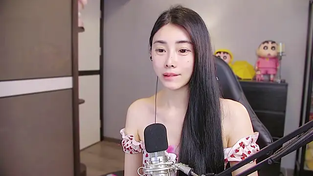 XiaoYuBao- online show from April 2026 07:29:02 PM