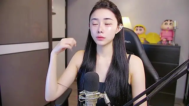 Snapshot of XiaoYuBao- chatting on June 2026 06:08:01 PM XiaoYuBao- online show from June 2026 06:08:01 PM