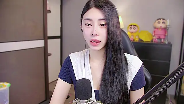 XiaoYuBao- online show from April 2026 06:10:01 PM
