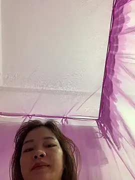 Snapshot of Quynh_flower chatting on March 2026 11:43:01 PM Quynh flower online show from March 2026 11:43:01 PM