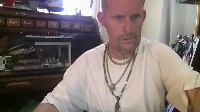 strokingjoe14585 online show from April 2026 08:00:01 PM