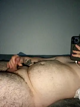 bigmillz32 online show from April 2026 03:35:01 AM