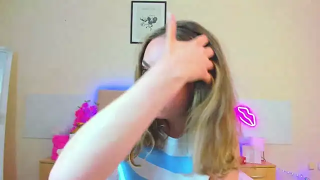 MelanieCuty online show from May 2026 06:49:01 AM