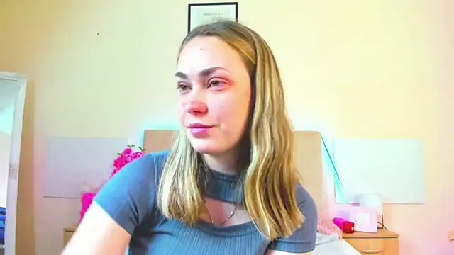 MelanieCuty online show from May 2026 05:23:02 AM