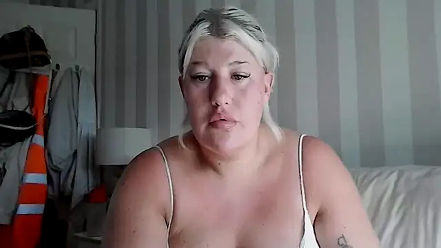 Lexi Laura online show from May 2026 08:56:01 AM