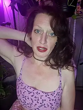 PurpleBunnyxo online show from May 2026 05:04:01 AM
